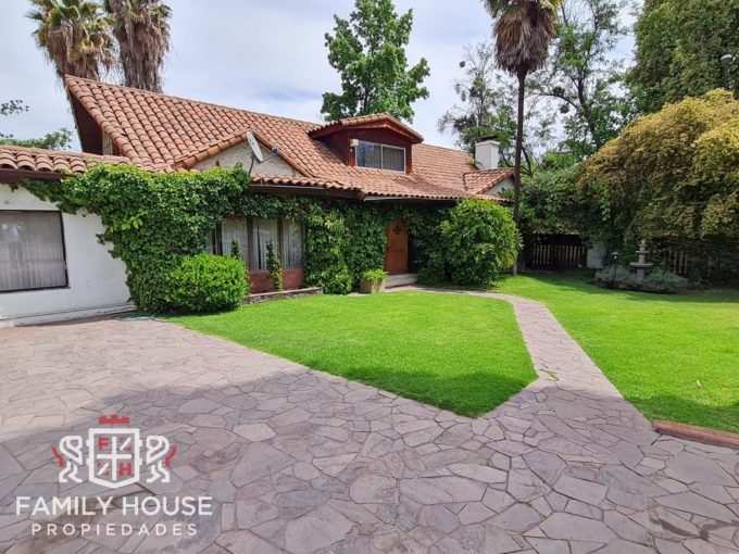 casa a la venta en la reina